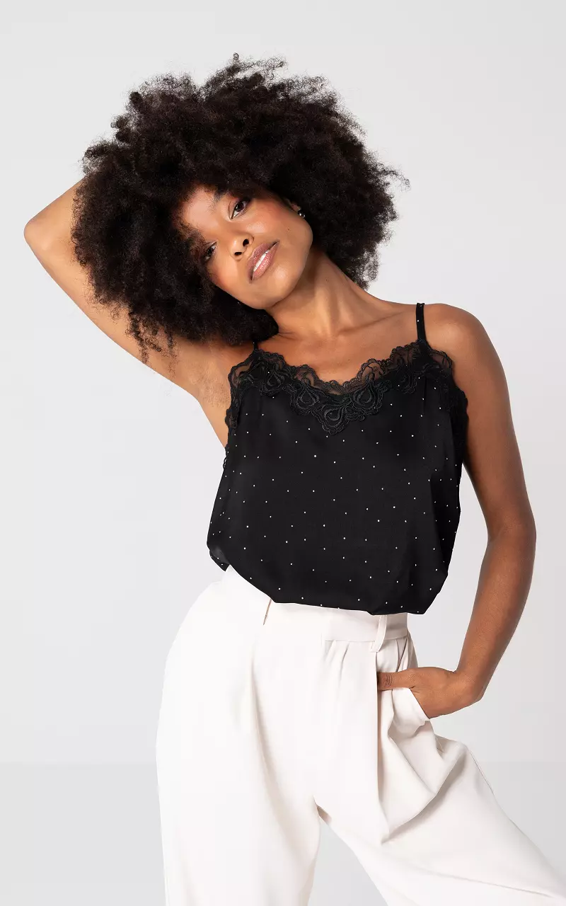 Top im Satin-Look mit silberfarbene Nieten Schwarz Silber