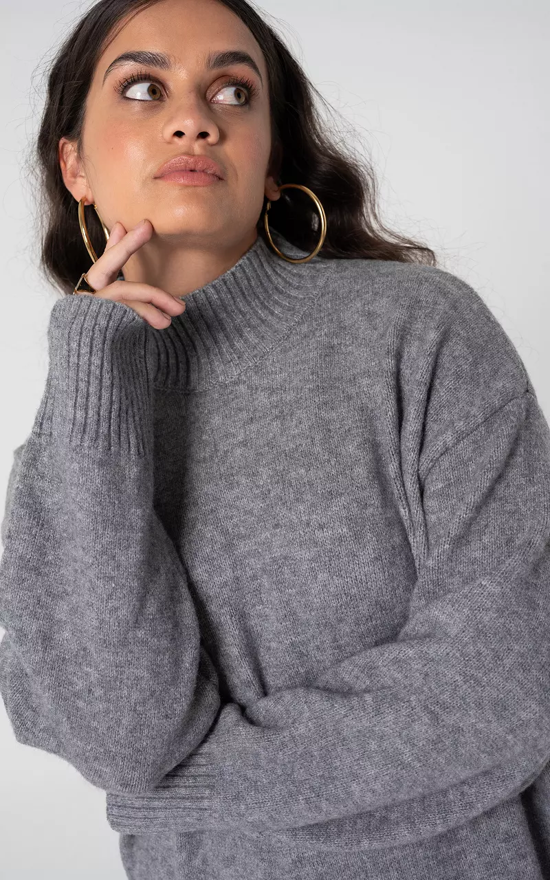 Maxikleid mit Turtleneck Grau