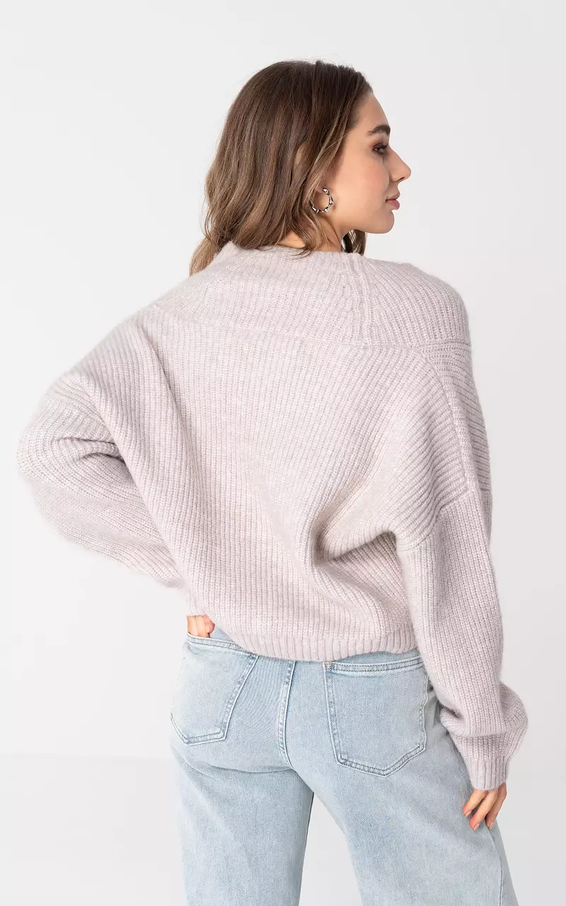 Oversized Pullover mit V-Ausschnitt Beige