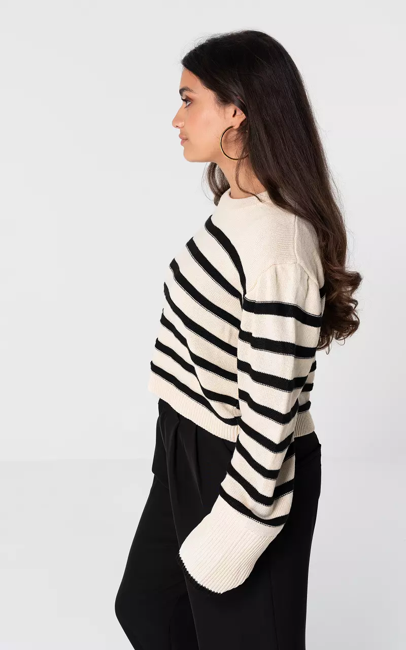 Cropped Pullover Creme Schwarz