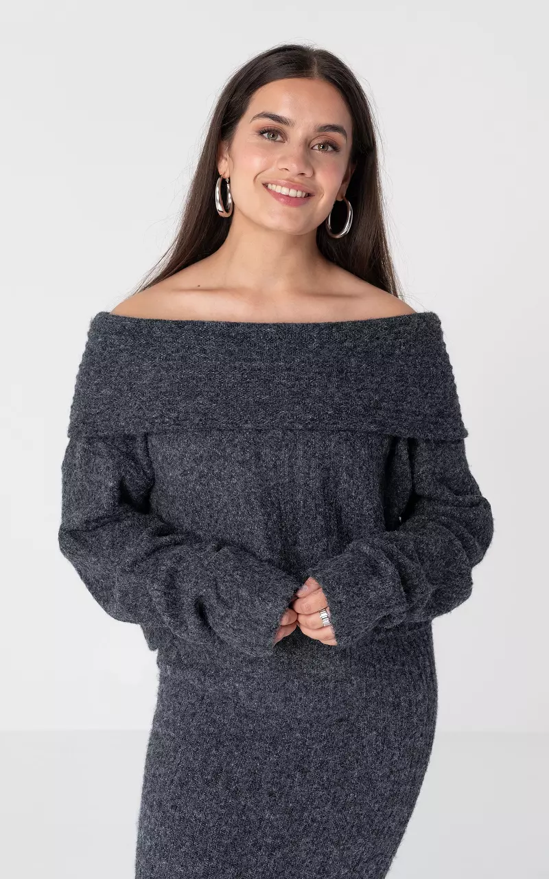 Schulterfreier Pullover Dunkelgrau