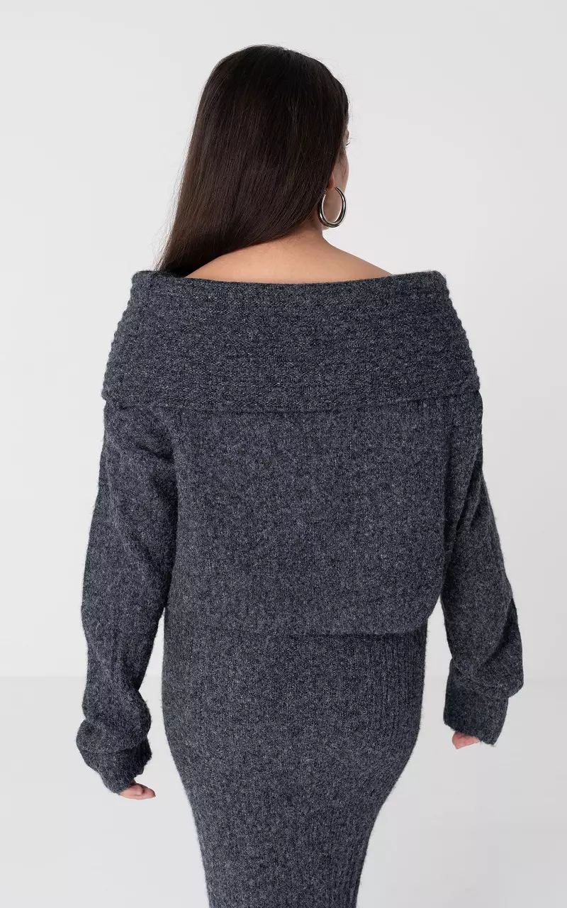 Schulterfreier Pullover Dunkelgrau