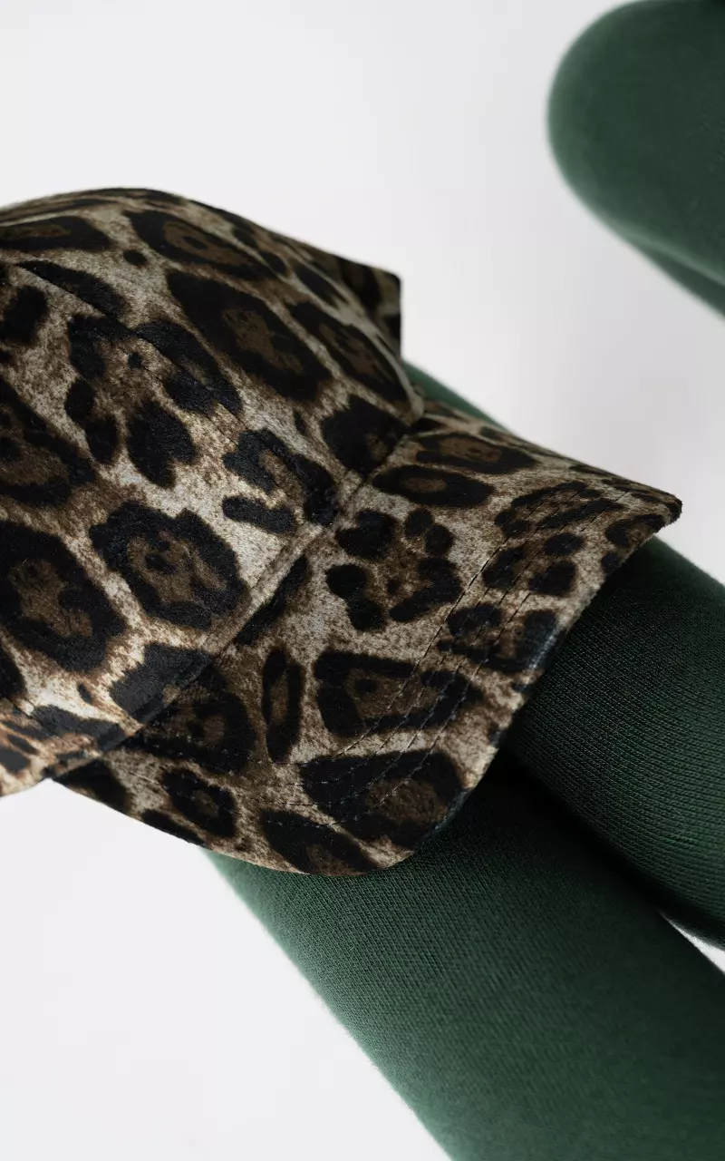 Samt Cap mit Leo-Muster Leopard
