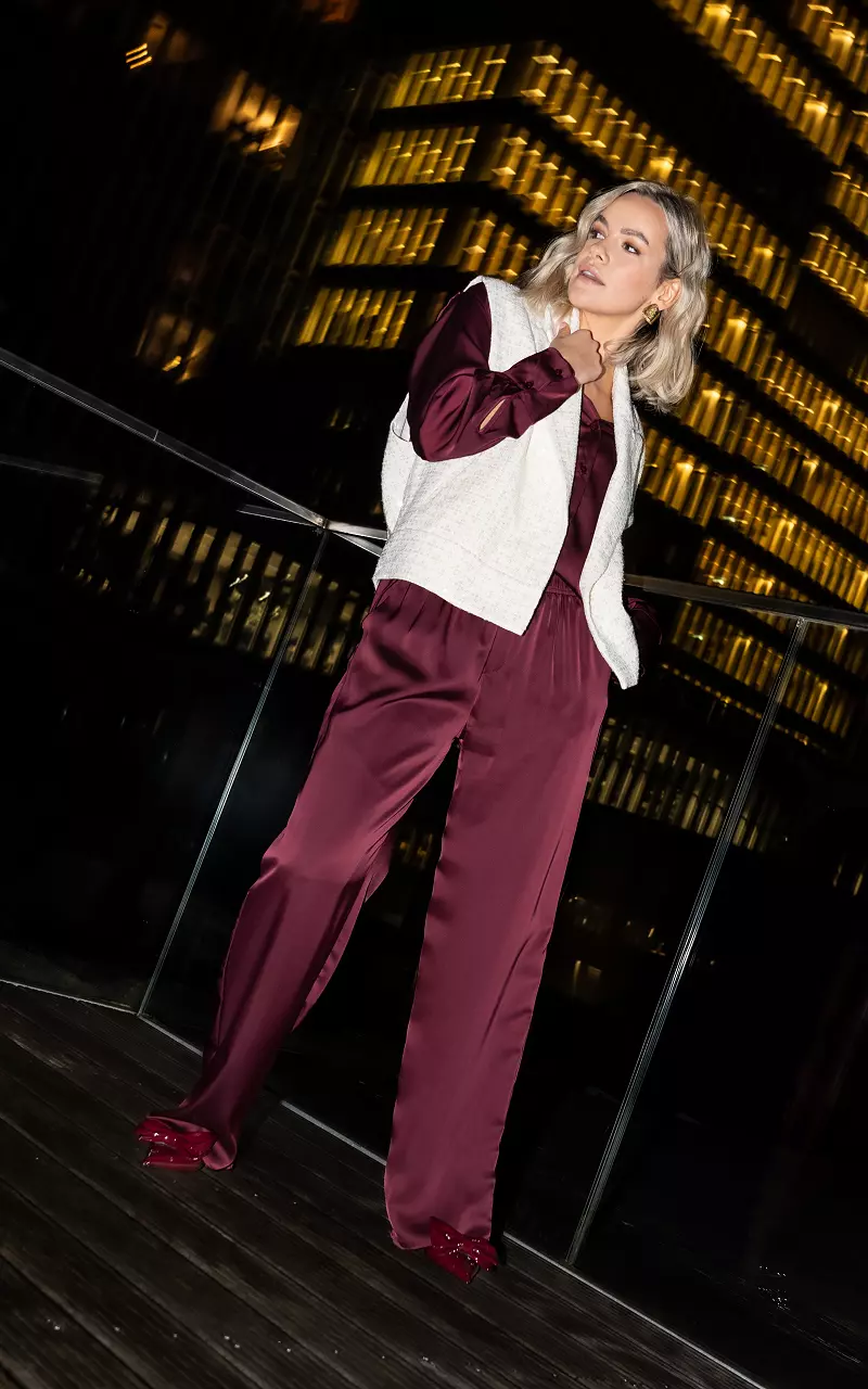 Satin look broek met steekzakken Bordeaux