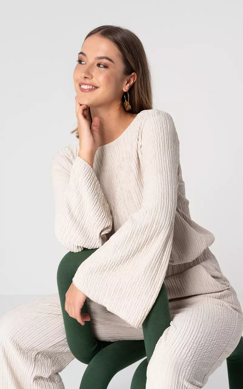 Top with round neck and long sleeve Beige