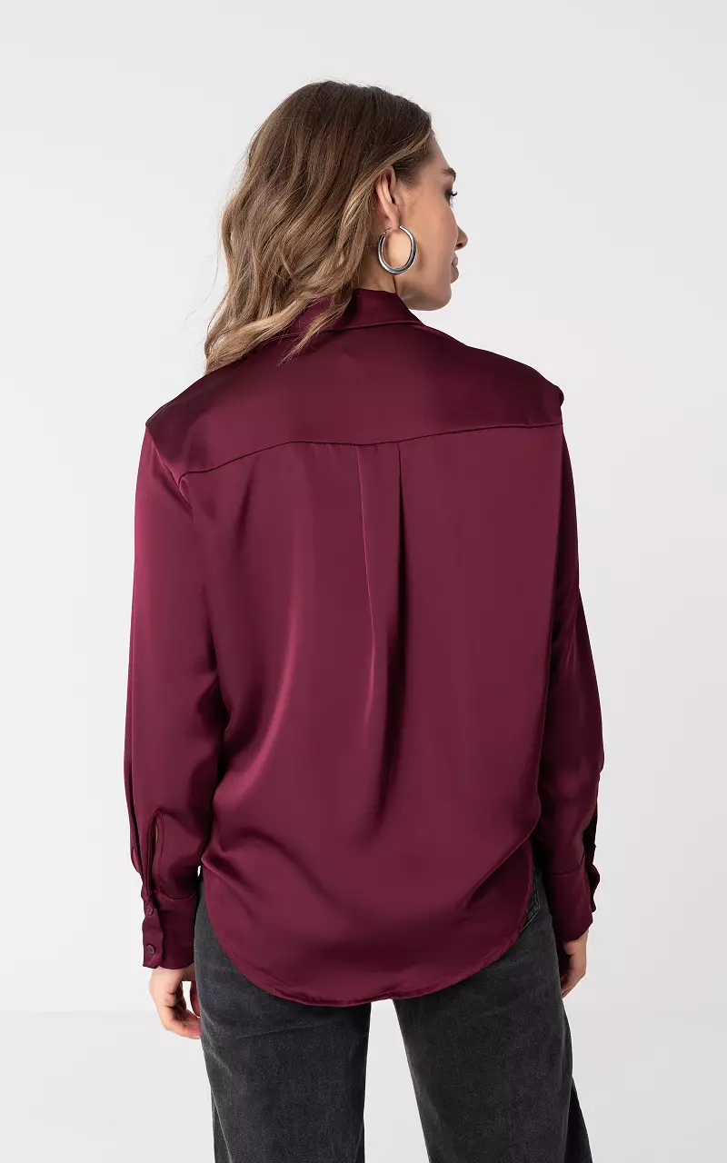 Satin look blouse with buttons Bordeaux