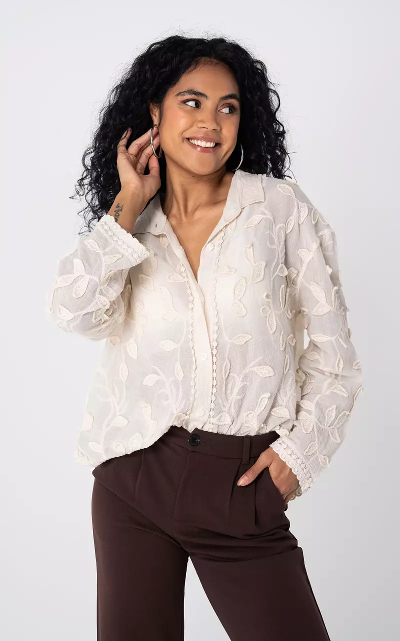 Blouse with pattern Cream