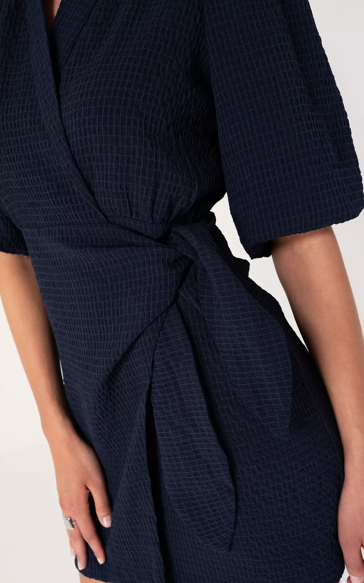 Wrap dress - Dark Blue | Guts & Gusto | GUTSGUSTO.COM