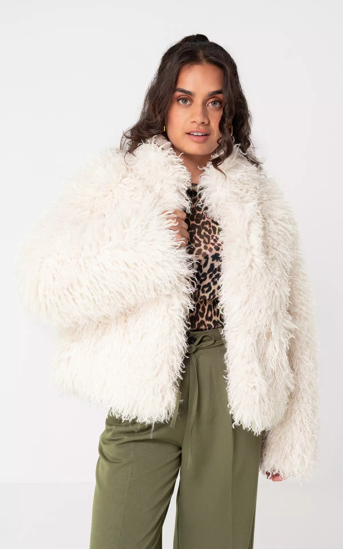 Fake fur jas - Creme | Guts & Gusto | GUTSGUSTO.COM