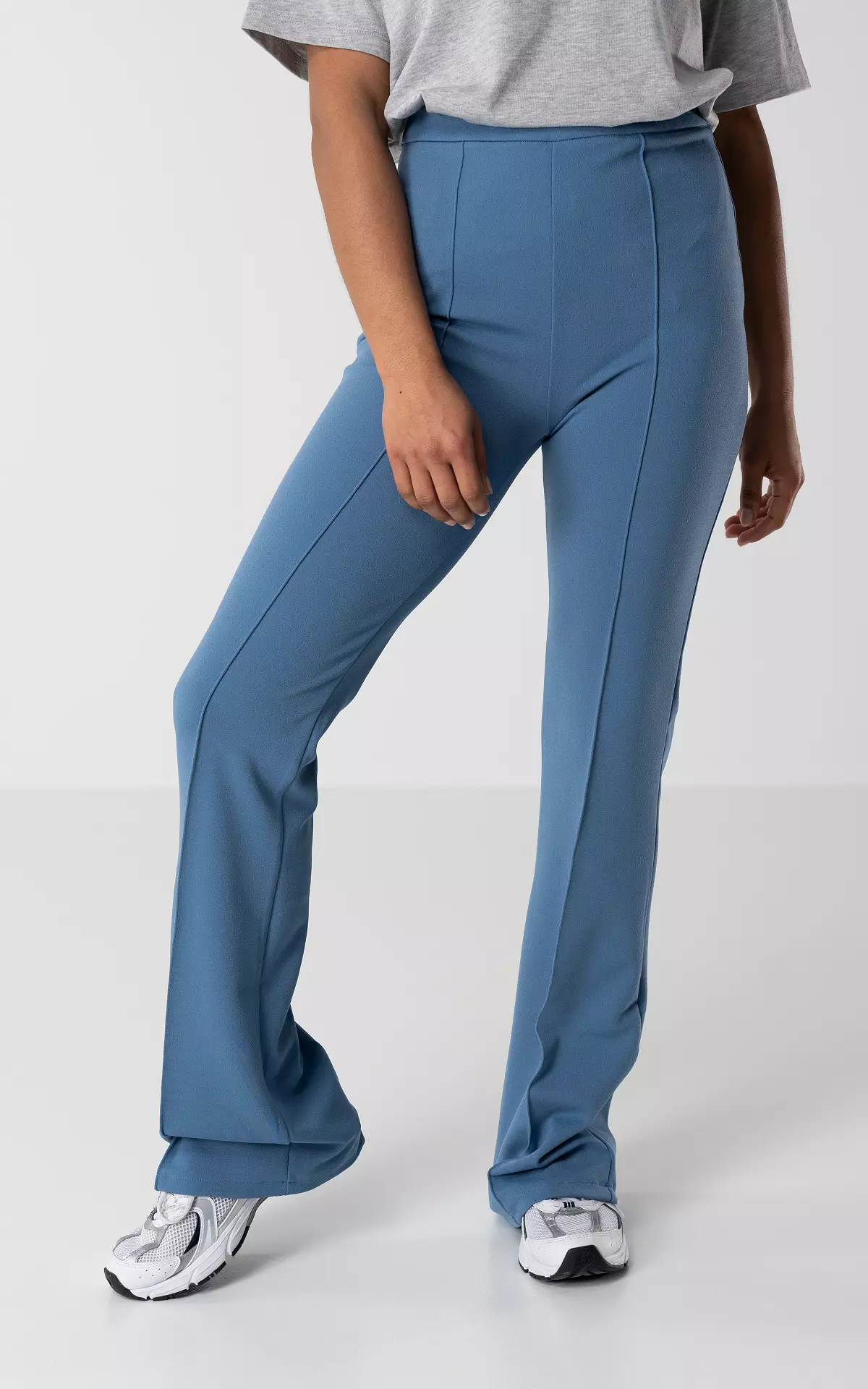 High-waist, flared trousers - Blue
