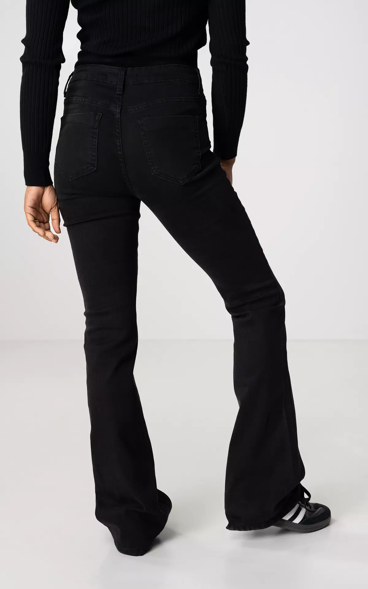 Mid-waist flared jeans Gravity - Black