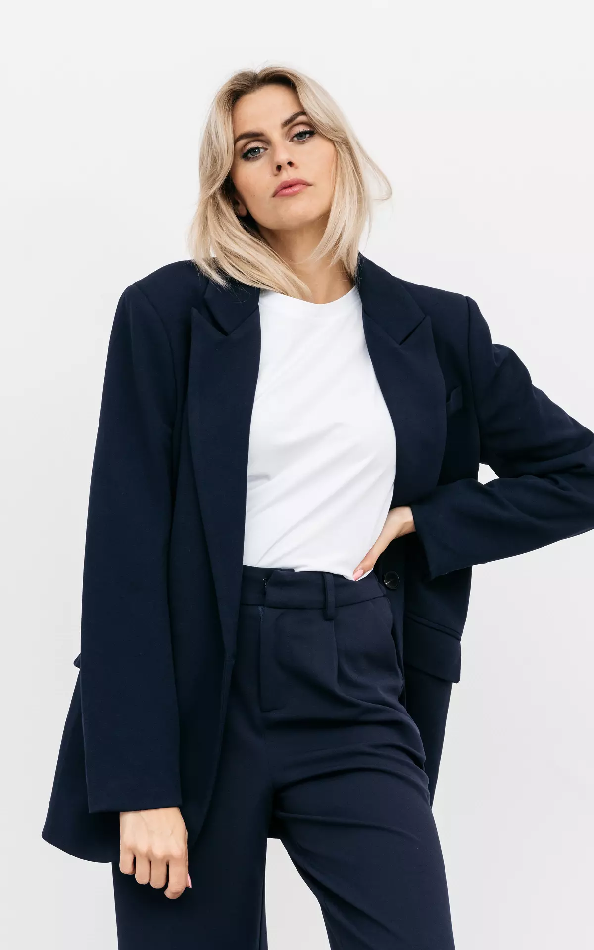 Oversized blazer with shoulder pads | Guts & Gusto