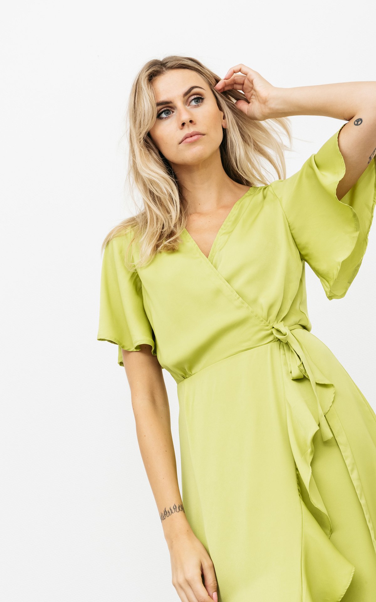 Satin-look wrap-around dress | Guts & Gusto | GUTSGUSTO.COM