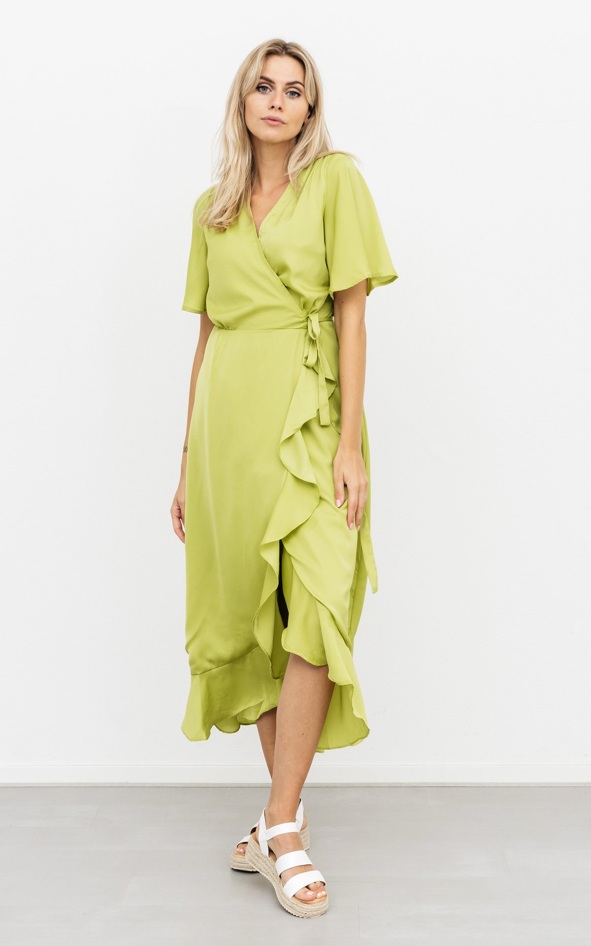 Satin-look wrap-around dress | Guts & Gusto | GUTSGUSTO.COM