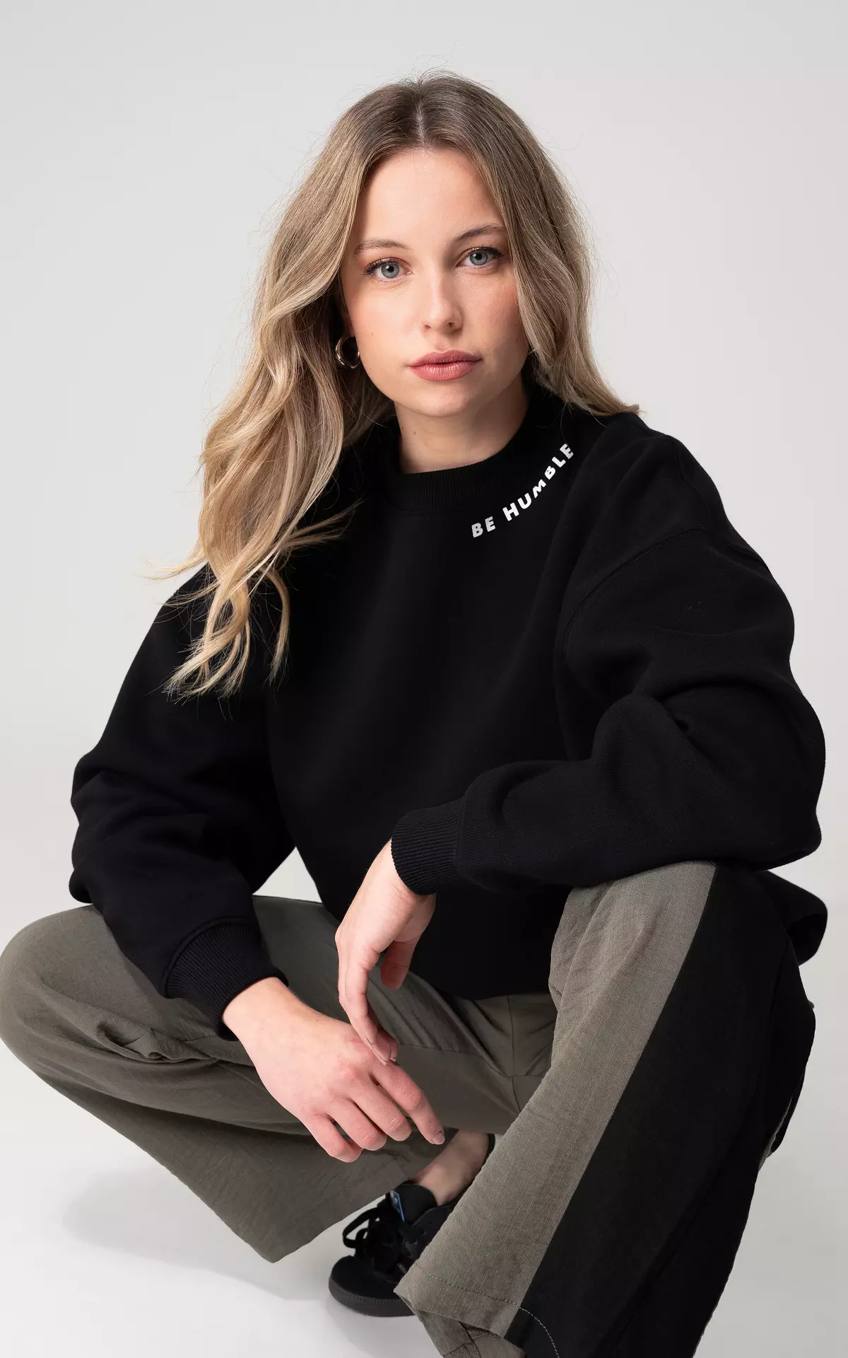 Sweater black outlet id