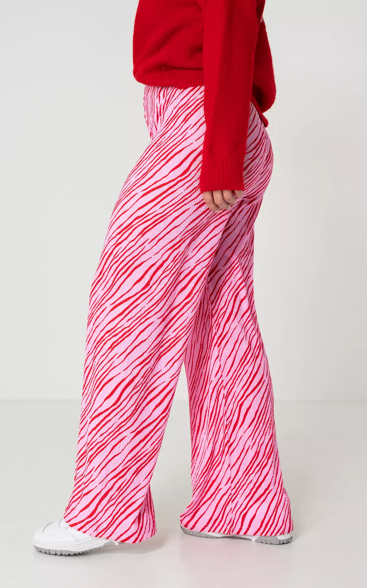 Red and white on sale striped palazzo pants