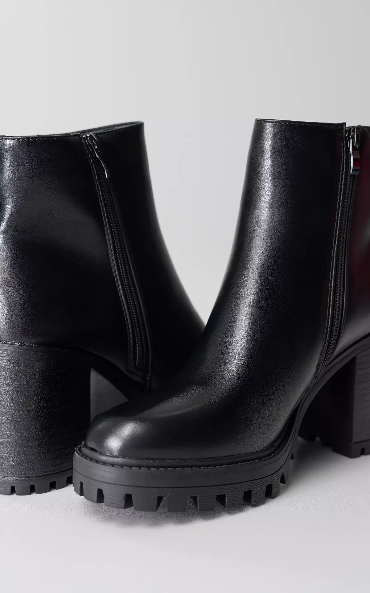 Chunky heel ankle boots · Brown · Boots And Ankle Boots | Massimo Dutti