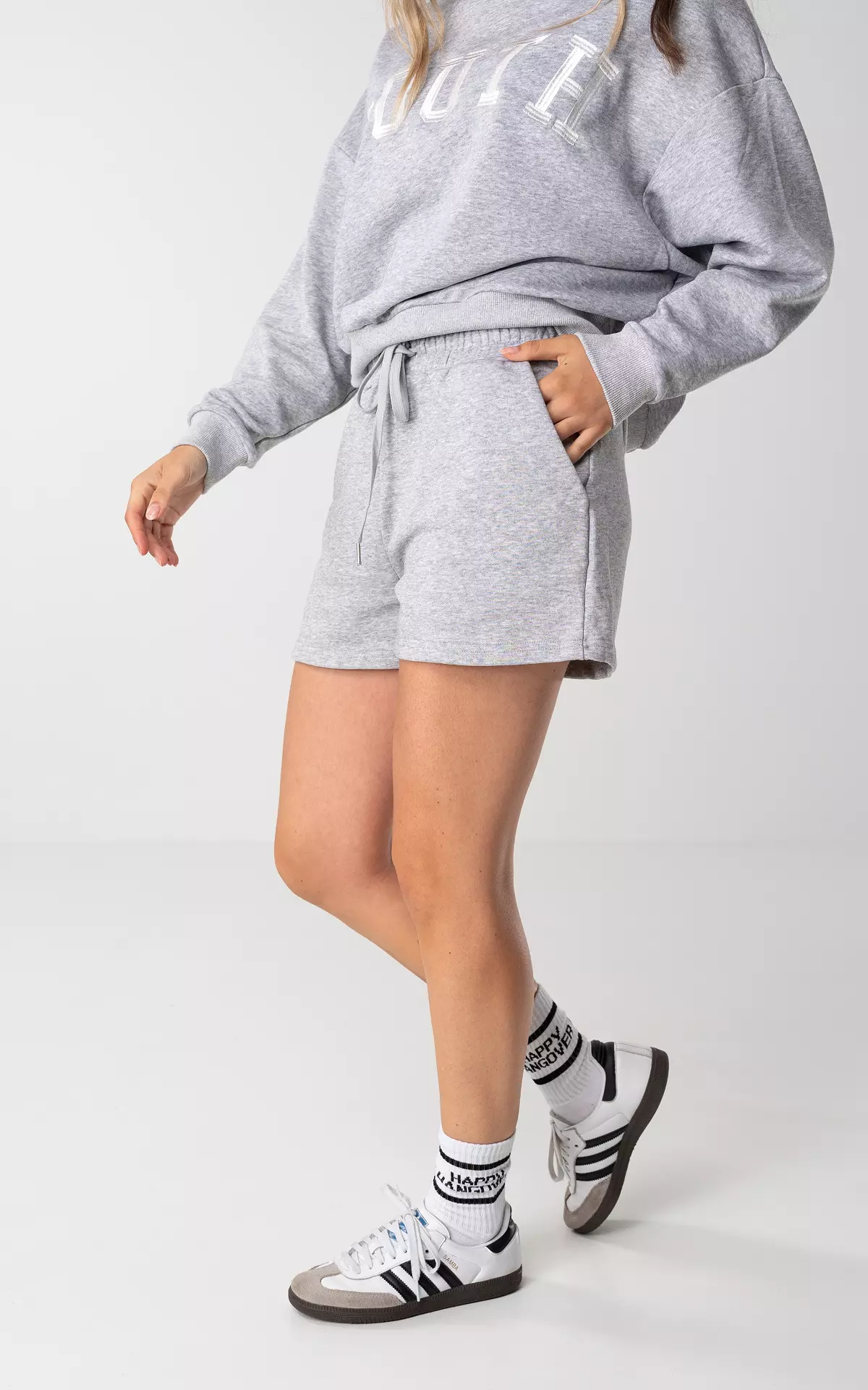 Basic sweatshorts with pockets Light Grey Guts Gusto