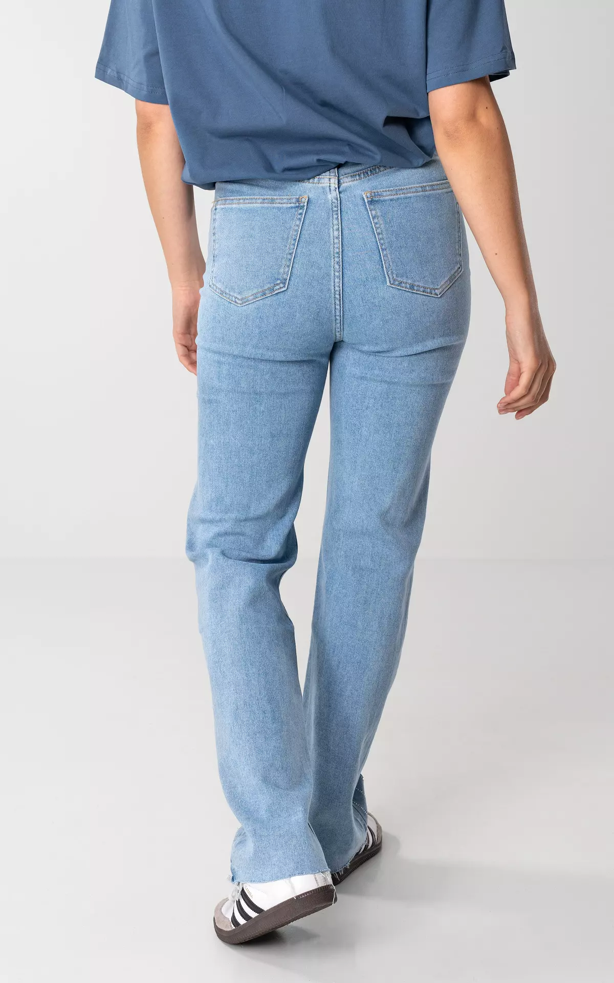 Straight Fit Jeans mit Strasssteine Hellblau 