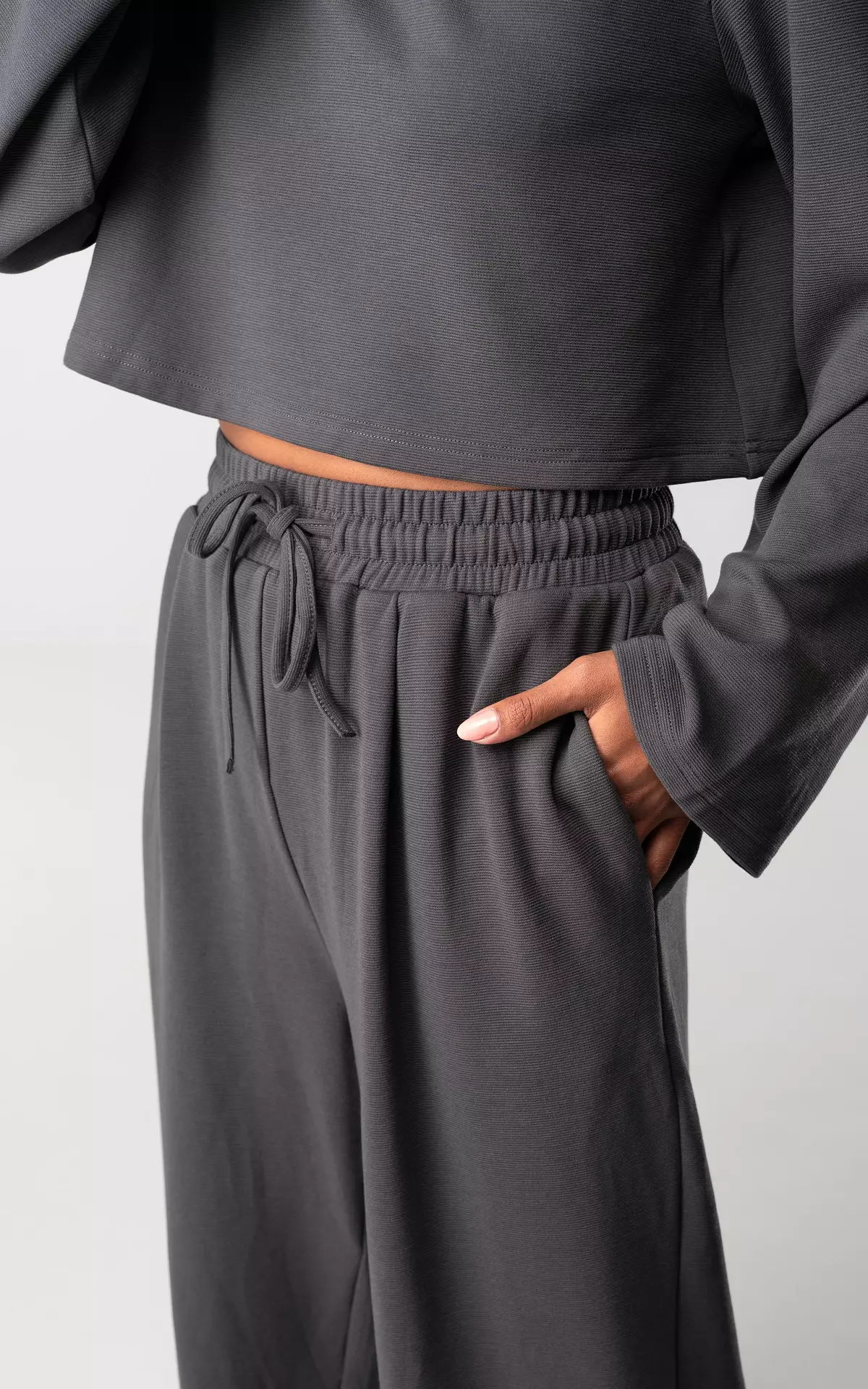 Trousers with elasticated waistband - Grey