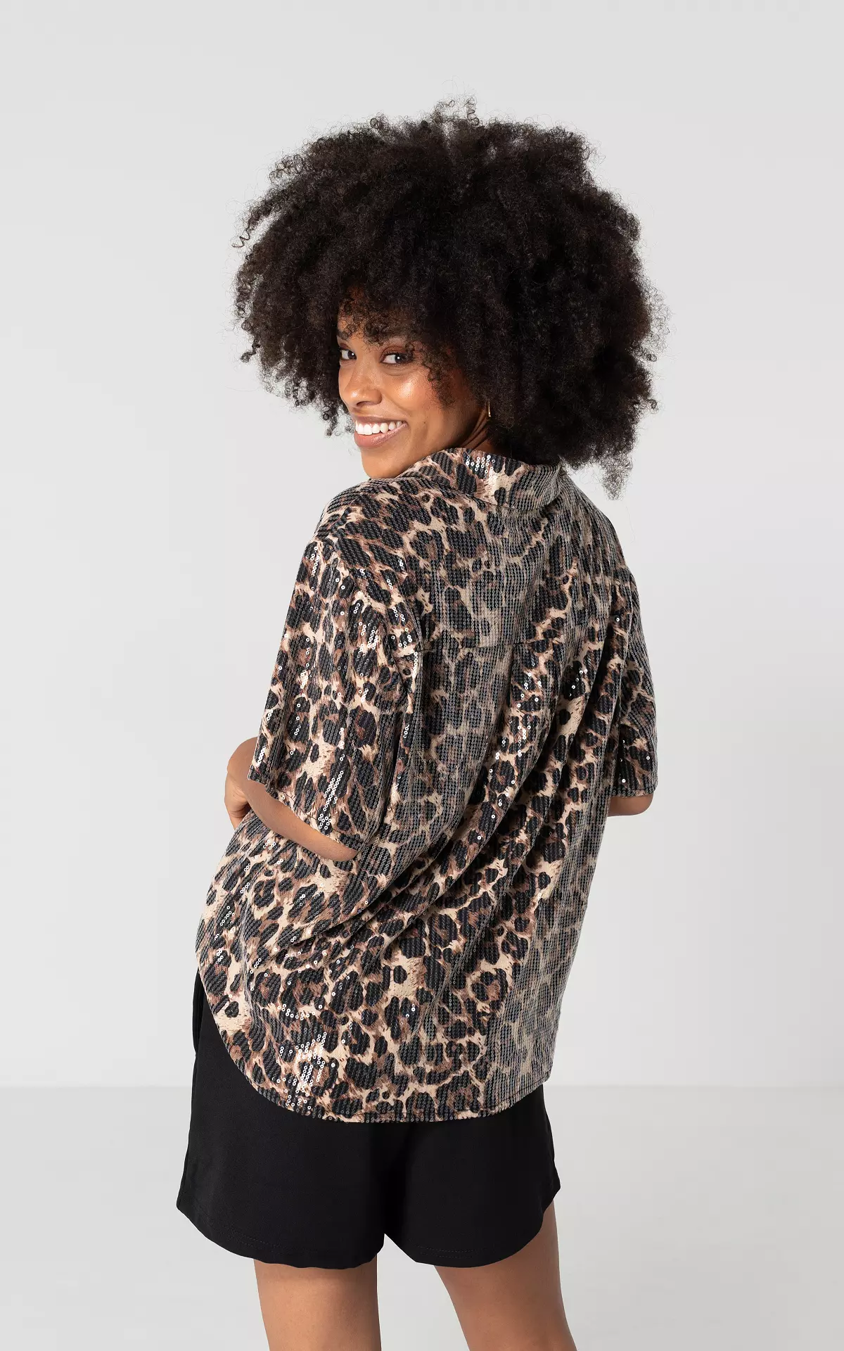 Produktbild von Yours Große Größen In Hellgrau Mit Leoprint Und Nieten | Yours Clothing