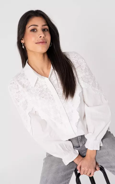 Broderie blouse wit