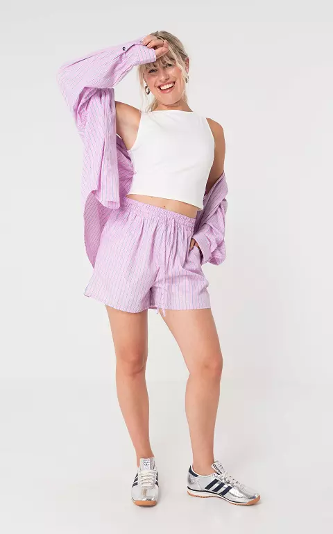 Short met steentjes roze