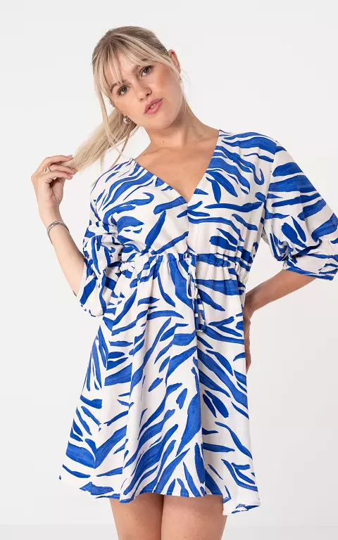 Kleid mit V-Ausschnitt creme blau