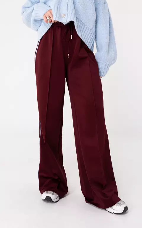 Hose mit Streifen bordeaux hellblau