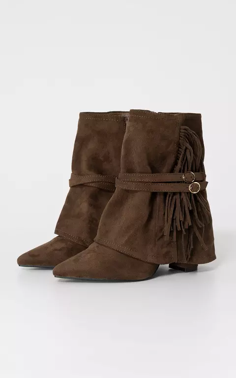 Overlap cowboy boots brown