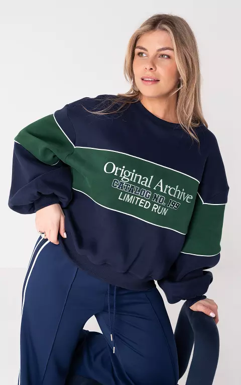 Pullover mit Stickerei dunkelblau grün