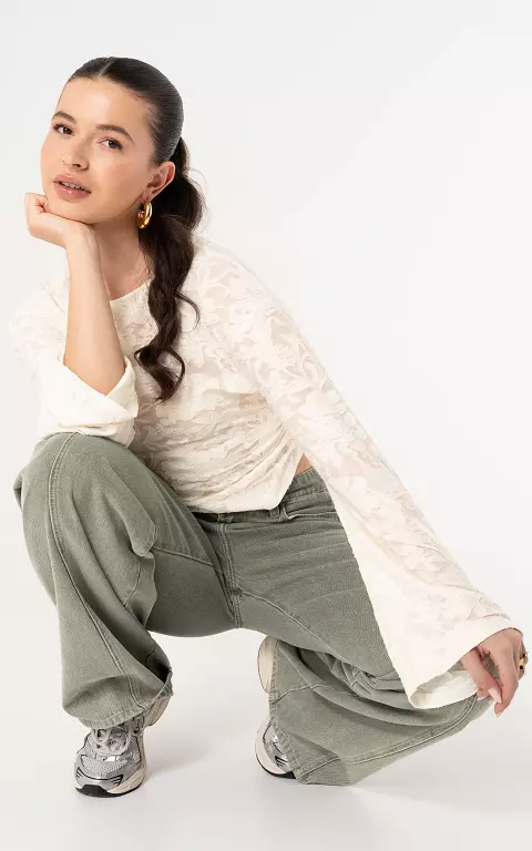 Structured top cream