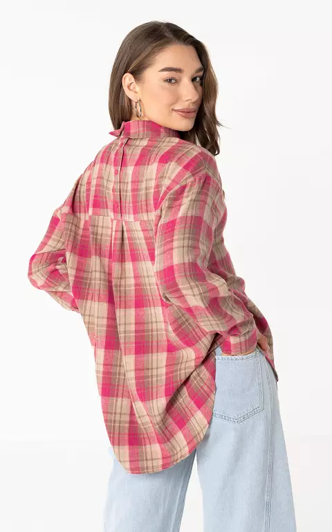 Blouse with buttons beige pink