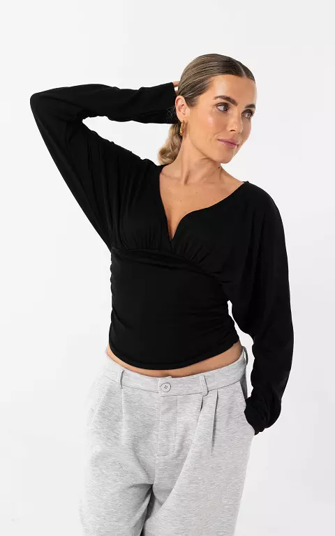 Low cut top black