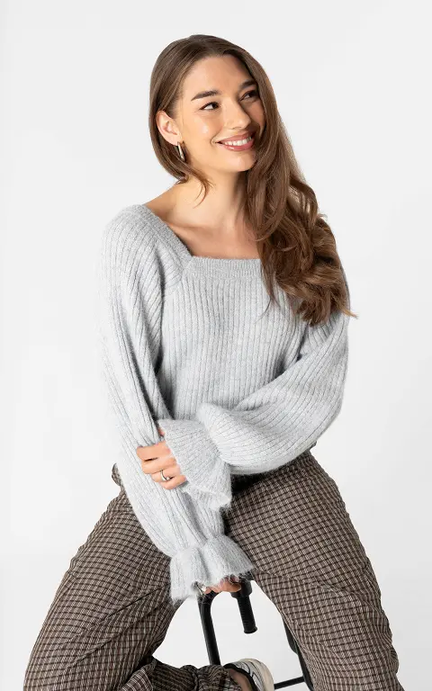 Square neck knit sweater grey