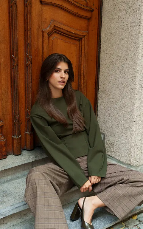 Fitted top dark green