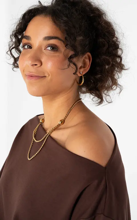 Hoops with stone gold
