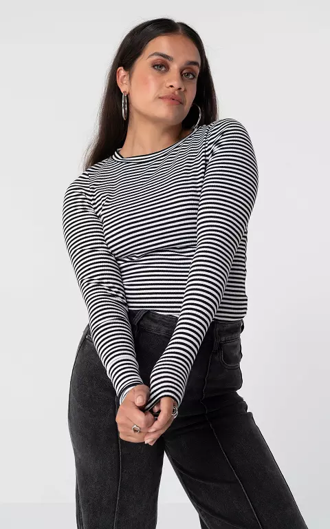 Shirt with striped pattern black white