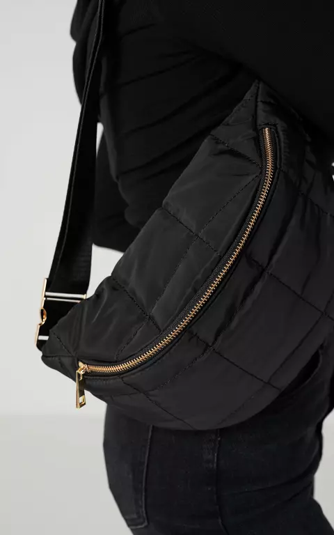 Gesteppte Hüfttasche mit Reißverschluss schwarz