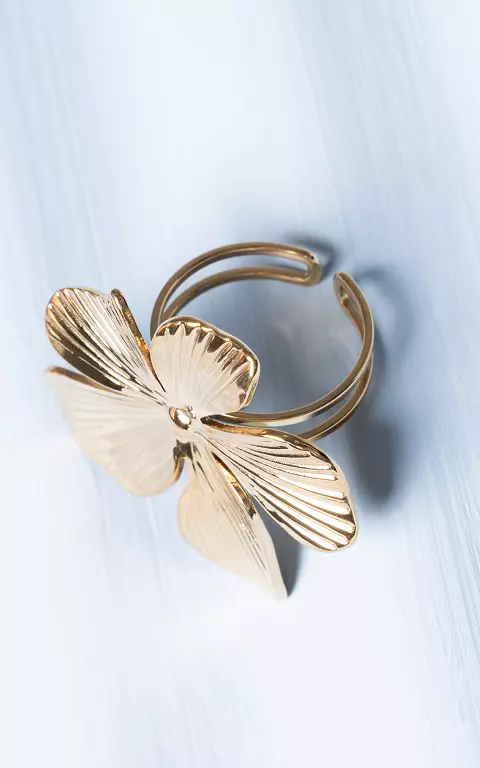 Adjustable ring with flower gold