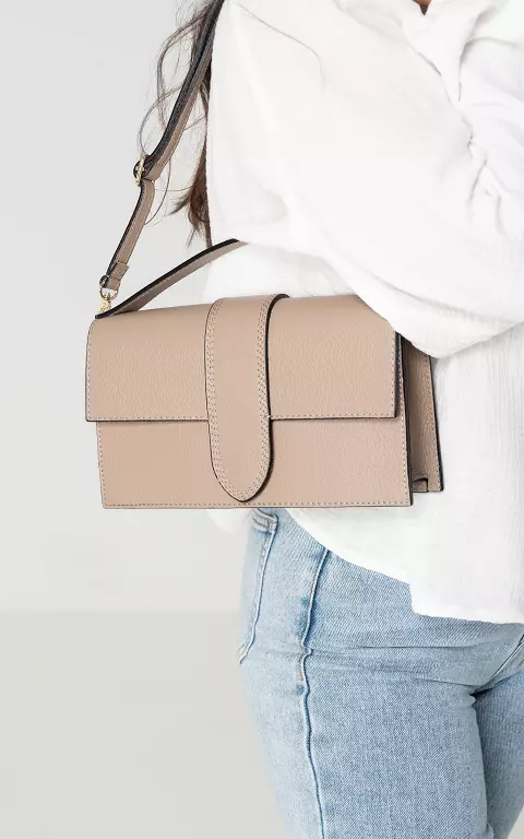 Leather bag with removable strap light brown