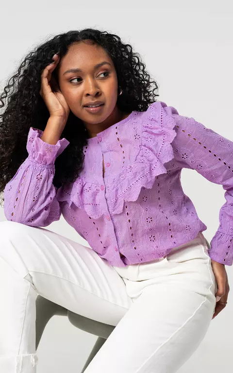 Embroidered blouse with lace details lilac