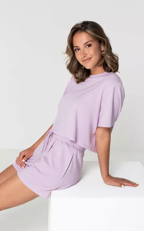 Short top with round neck lilac