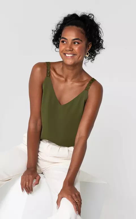 Basic top met kanten details kaki