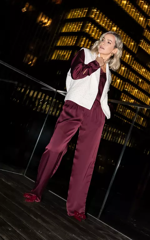 Satin look broek met steekzakken bordeaux