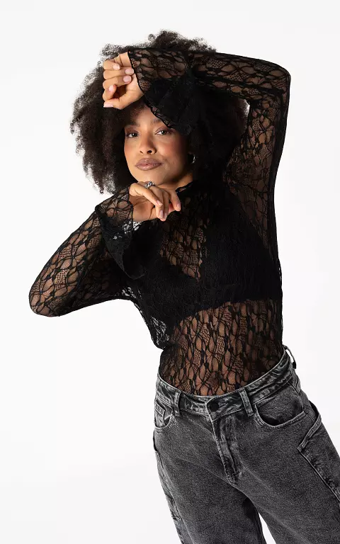 Laced top with flared sleeves black