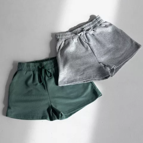 Basic sweatshorts with pockets - Light Grey