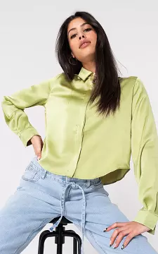 Satin look blouse | Limegroen | Guts & Gusto