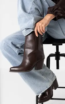 Pointed ankle boot | Brown | Guts & Gusto