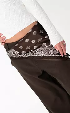 Vierkant shawltje | Donkerbruin Wit | Guts & Gusto